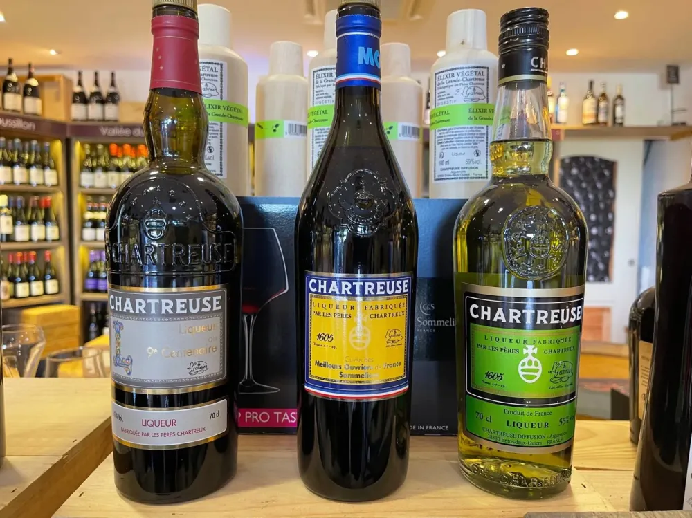 CHARTREUSE : VERTE JAUNE 9ème CENTENAIRE