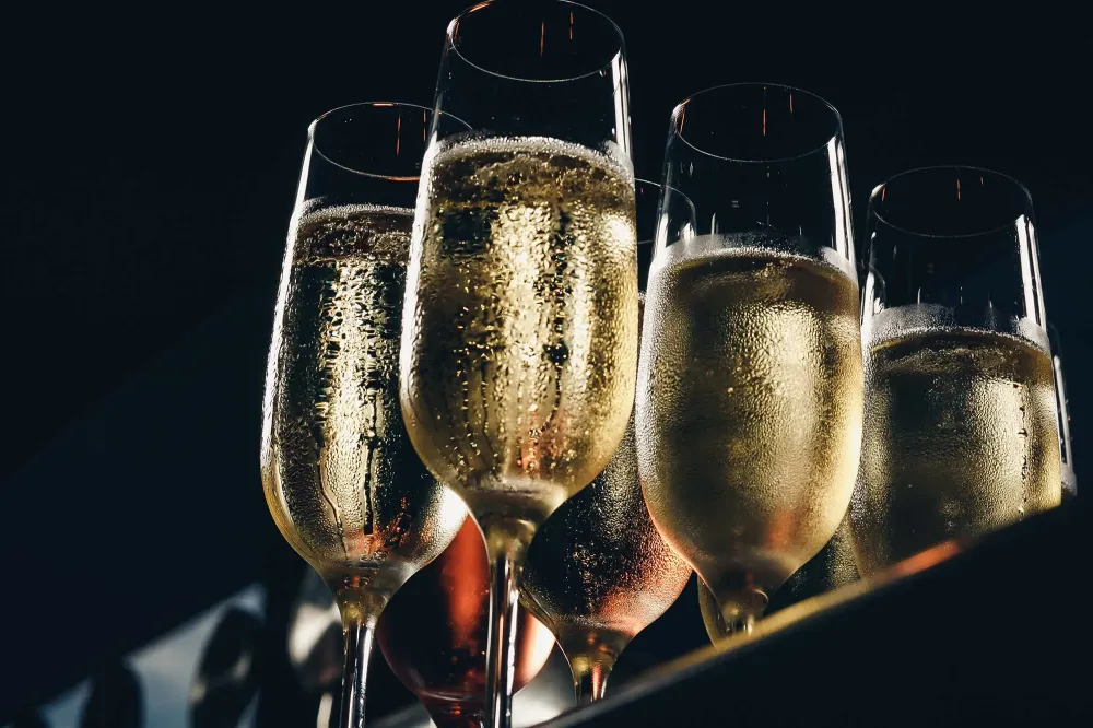 champagne à Le Pradet